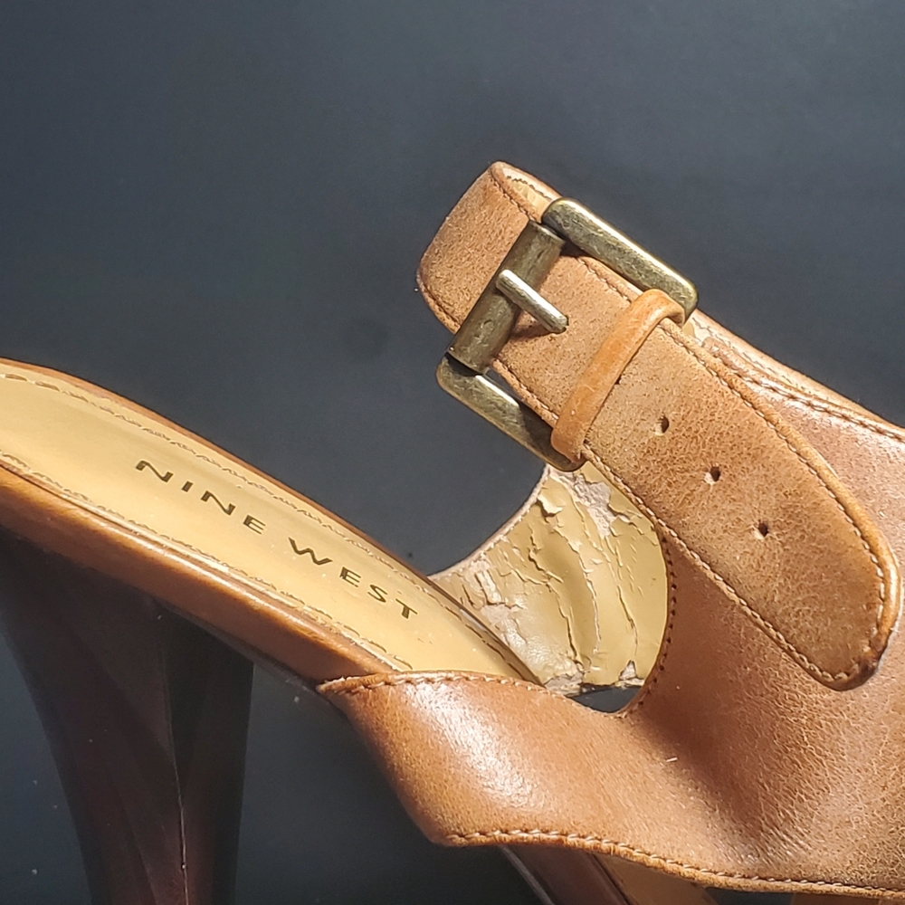 NINE WEST Snooks Tan T-Strap Leather Upper Heels Size 8.5 & 4" Heel. - Picture 7 of 13